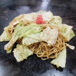 栄 - いか入り焼そば　650円