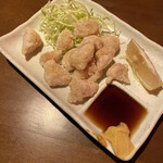 なべ家 - ぽんじりの唐揚げ590円