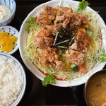 Jintei - 鶏唐サラダ定食