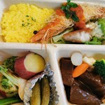 カフェレストラン・パルタジェ - お弁当（1800円税込）メインは牛頬肉の赤ワイン煮