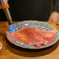 大衆肉酒場 こだわり米 匠 - 大判炙り寿司 炙りはじめ