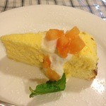 ビストロ パラディ - スフレチーズケーキ
