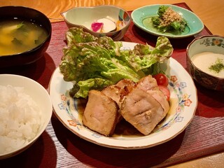 Izakaya Tanuki - [ランチ]豚肉の柚庵焼き