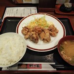 ふるさと居酒屋 村さ来 - 鶏の唐揚げ定食 600円 (20年12月)