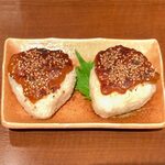 磯べゑ - 蕗味噌の焼きおにぎり（2個） ¥399