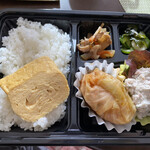 Vivo - ロールキャベツ弁当!   だし巻き卵のがデカい様な(^_^;)