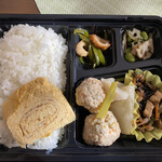 Vivo - とり団子とカブの煮物弁当‼︎   ちょっぴり薄味(*´-`)