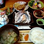 魚六 - 本日のランチ