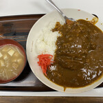 お食事処 甘太郎 - カツはiPhone11とよりややでかい