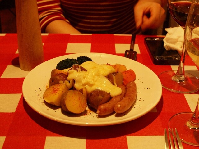 シチューとラクレットの店 Cocotte ココット 西8丁目 バル バール 食べログ シチューとラクレットの店 Cocotte ココット 西8丁目 バル バール 食べログ