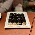 炭火焼肉 美味 - キムチ海苔巻