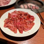 炭火焼肉 美味 - 和牛モモ