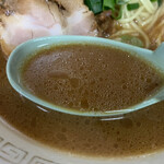 うらしま - 濃い色のスープ