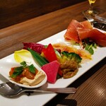 創作イタリアン Gemelli - バーニャカウダのソースも美味(///ω///)♪