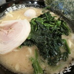 町田商店 - ラーメン+ほうれん草。720+100