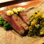 愚直に - 飛騨牛ヒレ肉のステーキ　花山椒の酢漬け　菜の花のお浸し