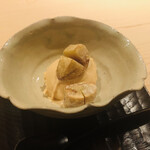 愚直に - 岩間の揚げ栗　紹興酒のアイスクリーム