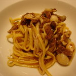 ポルチェリーノ - 牛肉とキノコのパスタ