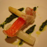 ポルチェリーノ - 蒸した金目鯛とホワイトアスパラ