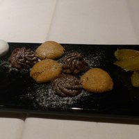 カンブーザ - お茶菓子 サービス♪