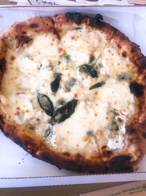 ゼッキーニピッツァ バンカレッラ Zecchini Pizza Bancarella 秋田 ピザ 食べログ