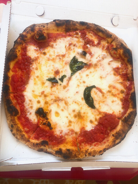 ゼッキーニピッツァ バンカレッラ Zecchini Pizza Bancarella 秋田 ピザ 食べログ