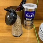 鷹多花 - ゴマ・コショウ