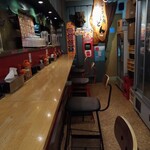 Ramen boutoriton - 入口付近からの店内