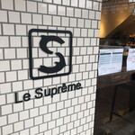 Le Supreme. - 