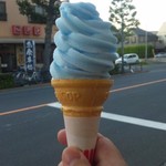 洋菓子工房　小さなお菓子屋さん - ソフトクリーム（ラムネ）
