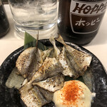 元祖立ち飲み屋 - 豆アジのみりん干し180円