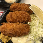 元祖立ち飲み屋 - カキフライ（三個）250円