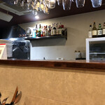 Osteria Bar cosi cosi - カウンターから