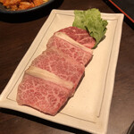 個室焼肉酒場 食肉センター 肉道場 - 