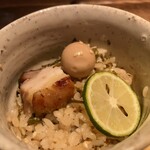 酒井商会 - 自家製高菜漬けとみつせ鶏照り焼きの土鍋ご飯