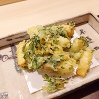 よし澤 - ⚫「穴子と筍　江戸川春菊のかき揚げ」