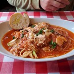 トラットリア・バンビーナ 筑縄店 - 群馬県さんネギと鶏肉のジンジャーパスタです！