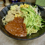 熊公 - ワンタンジャージャー麺　７８０円