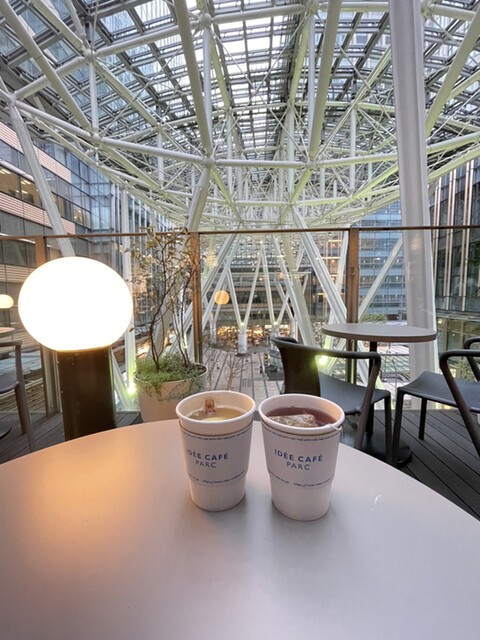 イデーカフェ パルク 東京ミッドタウン店 Idee Cafe Parc 六本木 カフェ 食べログ