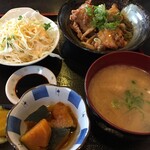 居食屋　喜多来 - かぼちゃ・みそ汁