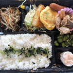 鞠子亭 - 2021/01/24
            幕の内弁当