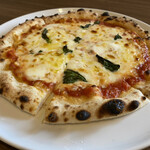 石窯ピザ ステッラ - 料理写真:マルゲリータ　1,350円