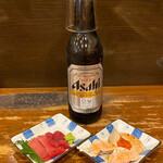 立飲み たきおか - ビール(大瓶)＋あん肝＋マグロ刺