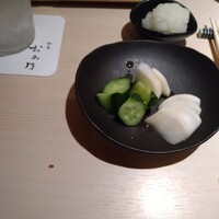 焼鳥 おみ乃 - 大根おろしと漬物