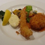 グリル モリタ - 海老フライとカニクリームコロッケのアレンジ