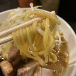 らーめん破顔おおびる - 麺リフトアップ