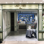 Laduree Salon de the - 