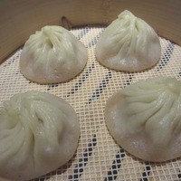京鼎樓 HANARE店 - 小龍包４つ！