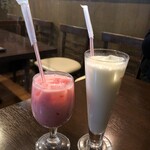 デヴィ コーナー - 【ラッシー】500円&【ストロベリーラッシー】550円