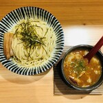 麺屋 しばた - 牛ホルモン麻辣つけ麺980円
